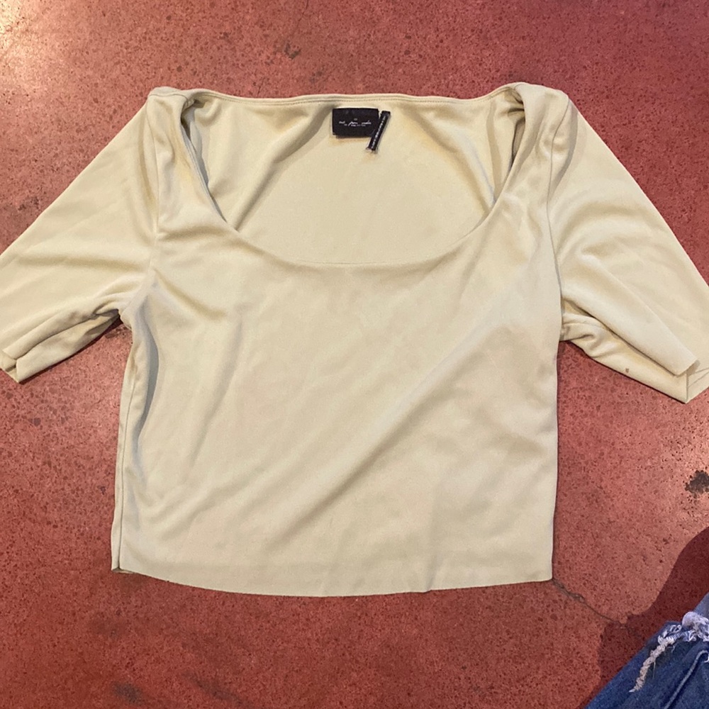Light green crop top size small